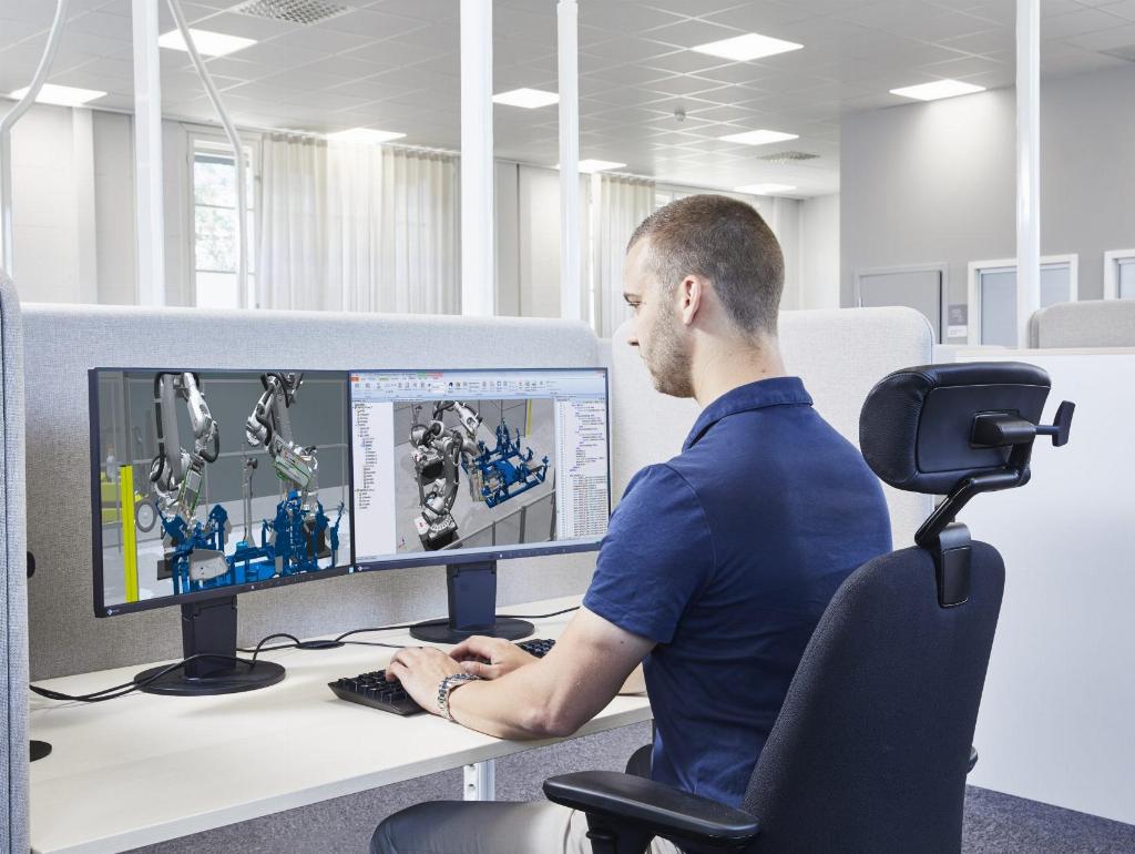 ABB's robot training masterclasses are now available online - PES ...